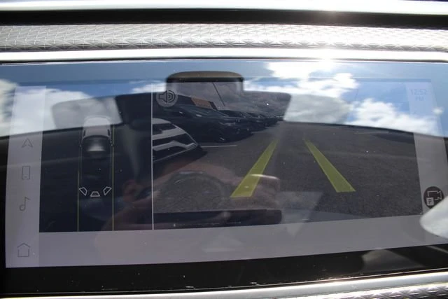 2022 Land Rover Range Rover Velar - Image 8 of 12