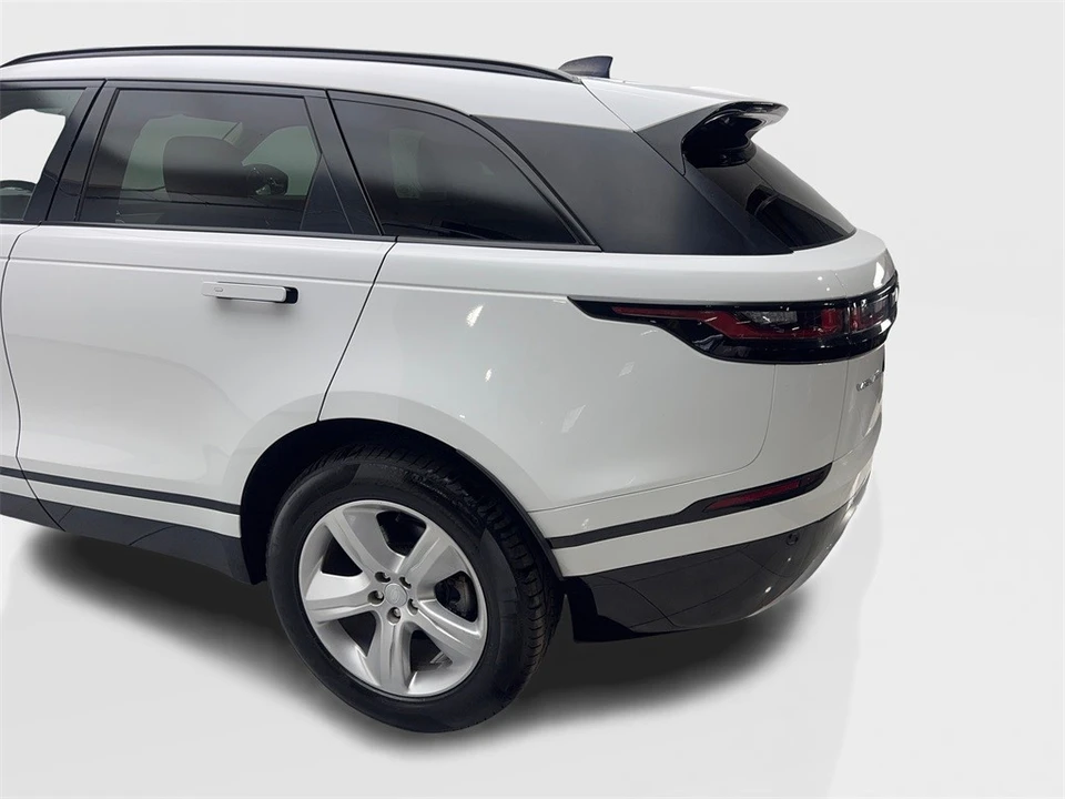 2022 Land Rover Range Rover Velar - Image 17 of 21