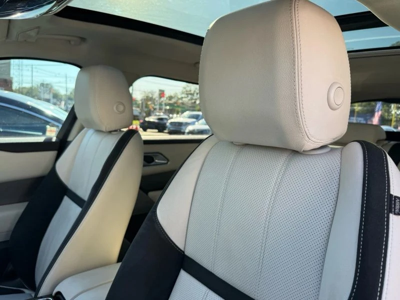 2022 Land Rover Range Rover Velar - Image 10 of 12