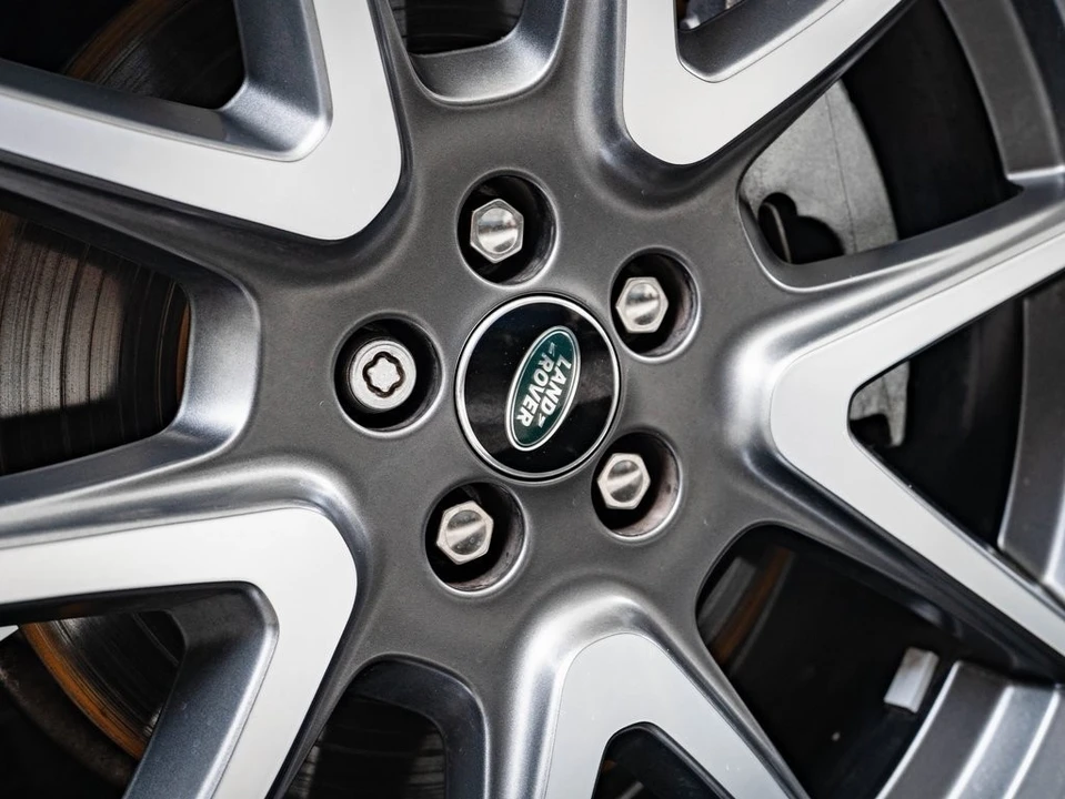2022 Land Rover Range Rover Velar - Image 8 of 21