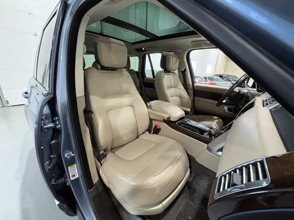 2022 Land Rover Range Rover L460 - Image 18 of 19