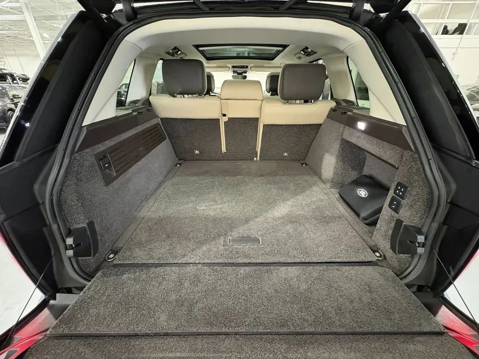 2022 Land Rover Range Rover L460 - Image 16 of 19