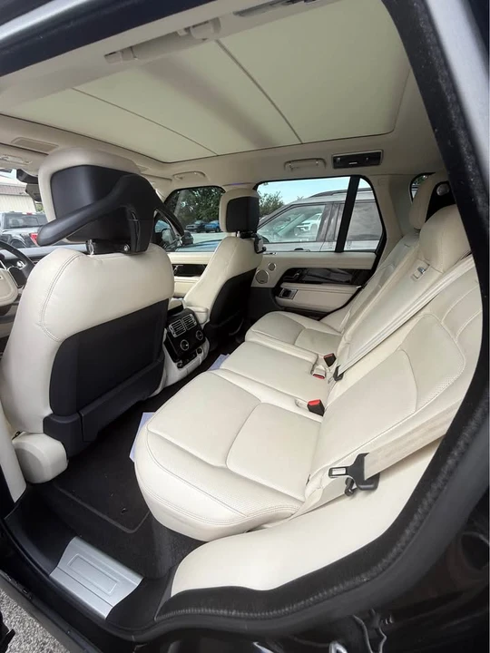 2022 Land Rover Range Rover L460 - Image 5 of 11