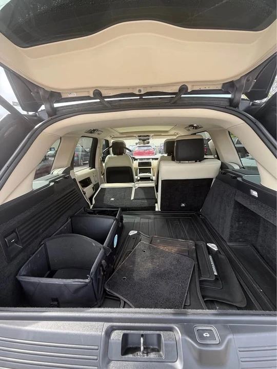2022 Land Rover Range Rover L460 - Image 10 of 11