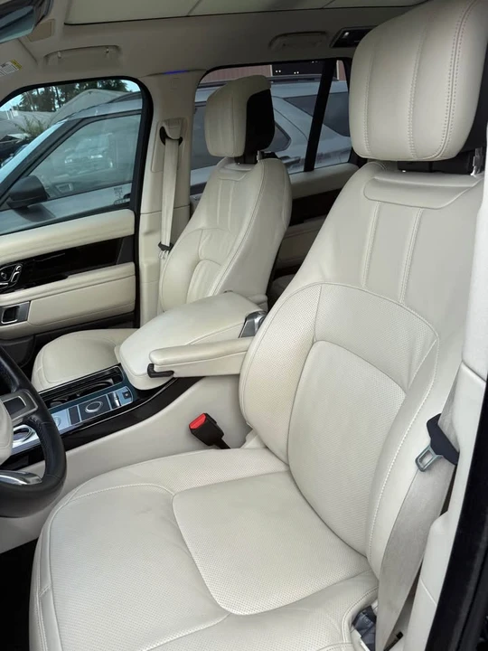 2022 Land Rover Range Rover L460 - Image 3 of 11