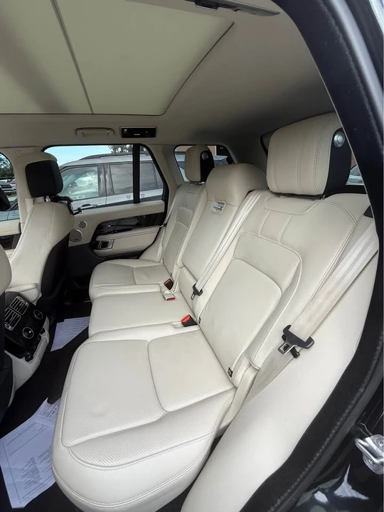 2022 Land Rover Range Rover L460 - Image 8 of 11