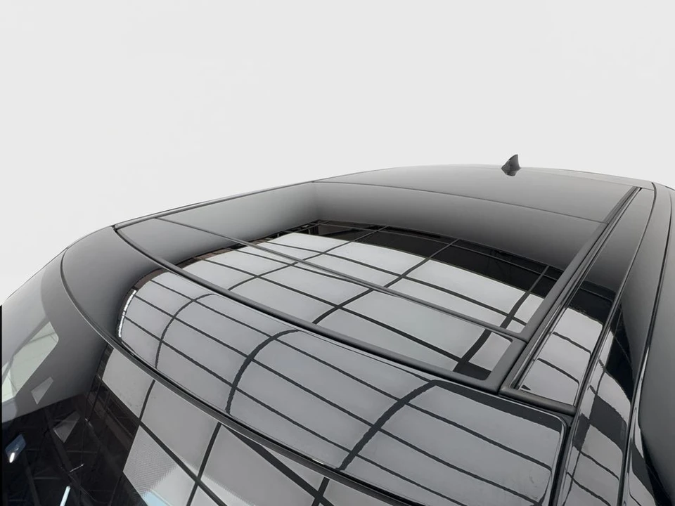 2022 Land Rover Range Rover L460 - Image 14 of 31