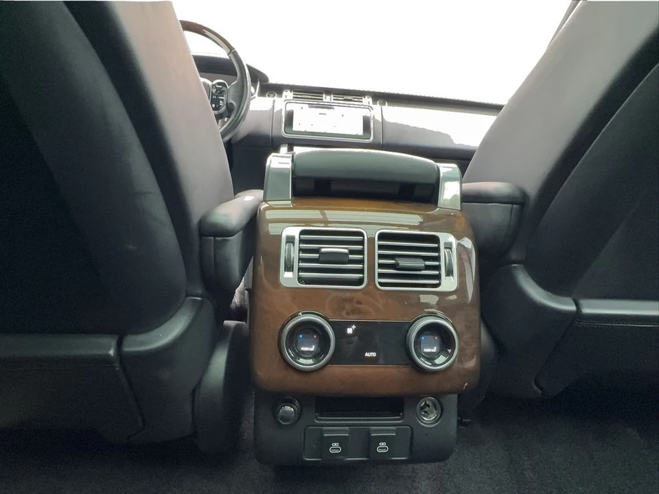 2022 Land Rover Range Rover L460 - Image 25 of 31