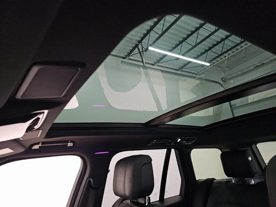 2022 Land Rover Range Rover L460 - Image 8 of 10