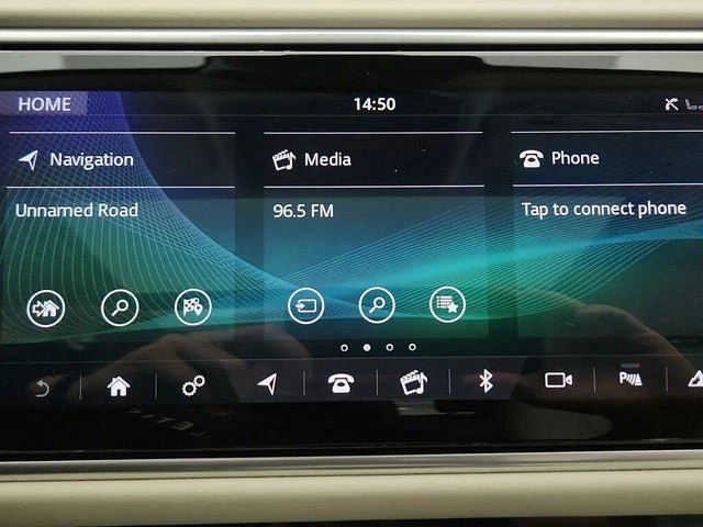 2022 Land Rover Range Rover L460 - Image 17 of 19