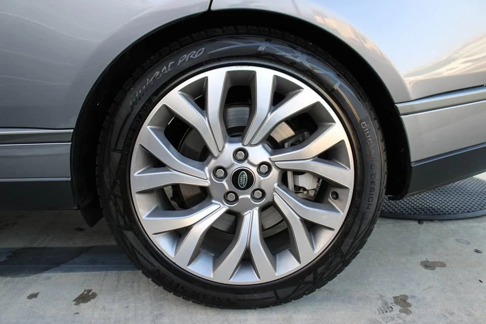 2022 Land Rover Range Rover L460 - Image 11 of 20
