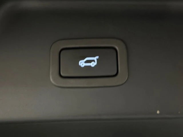 2022 Land Rover Range Rover L460 - Image 16 of 21