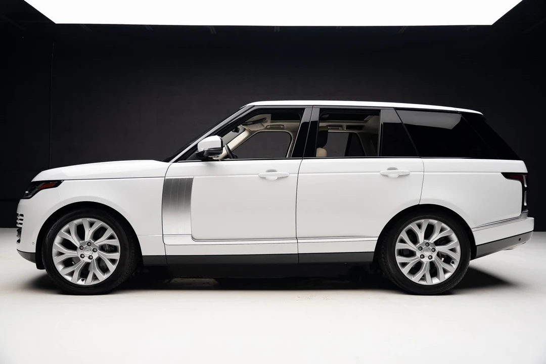 2022 Land Rover Range Rover L460 - Image 17 of 21