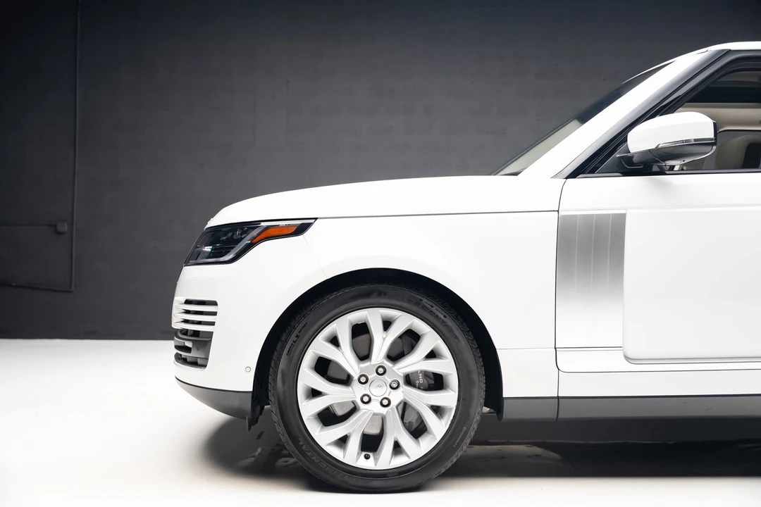2022 Land Rover Range Rover L460 - Image 18 of 21