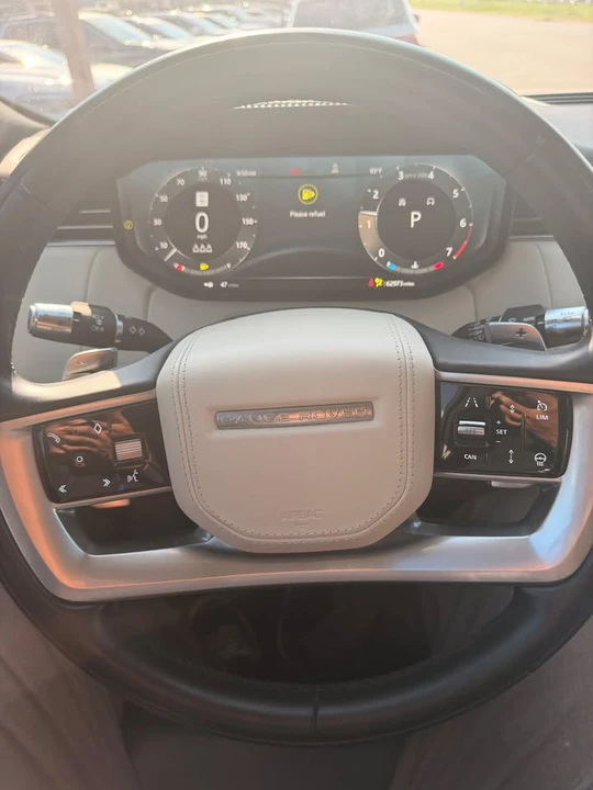 2022 Land Rover Range Rover L460 - Image 5 of 8
