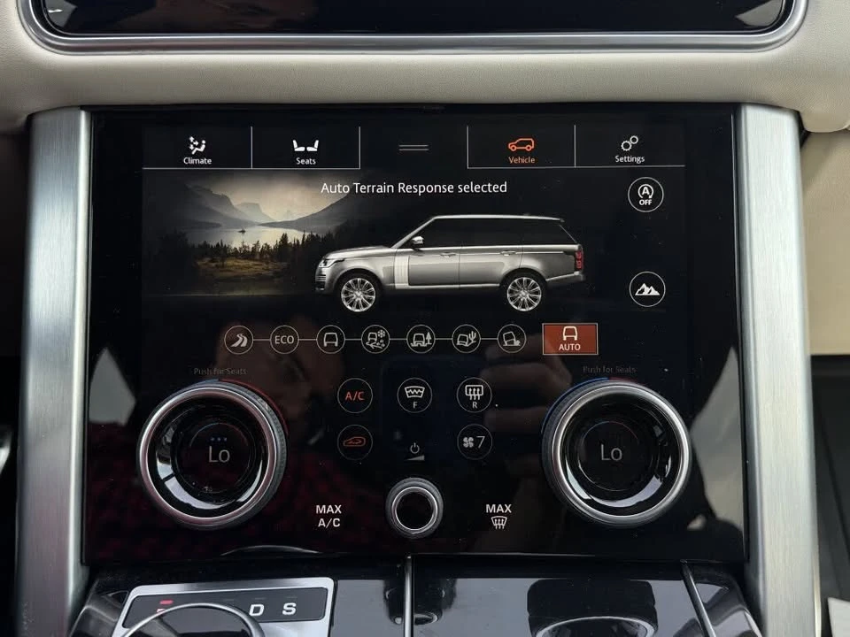 2022 Land Rover Range Rover L460 - Image 14 of 16