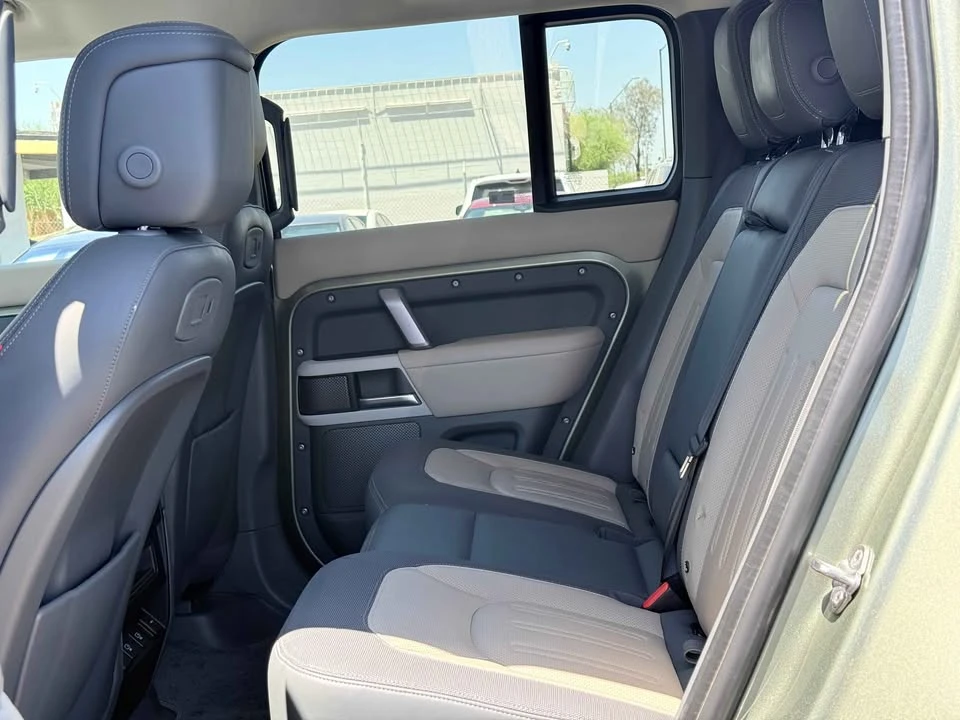 2022 Land Rover Defender V8 - Image 9 of 9