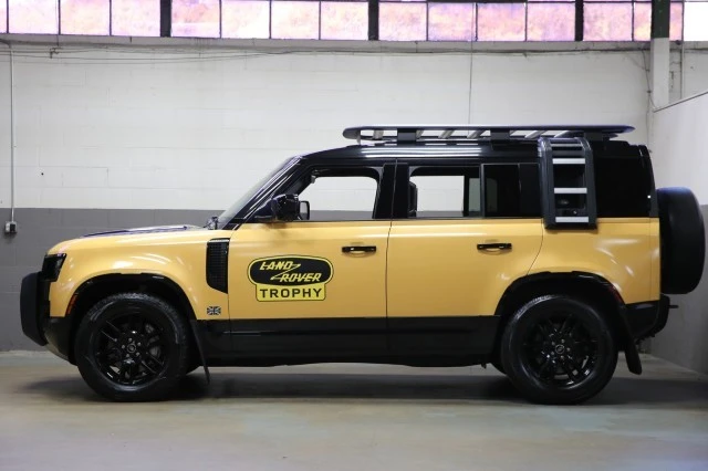 2022 Land Rover Defender - Image 2 of 24