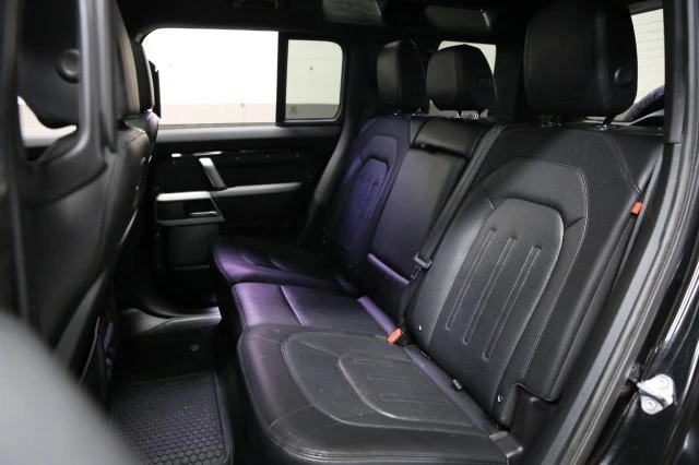 2022 Land Rover Defender - Image 12 of 24