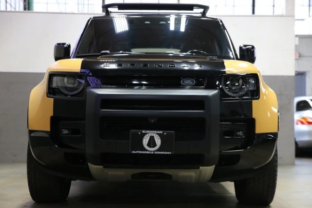 2022 Land Rover Defender - Image 16 of 24