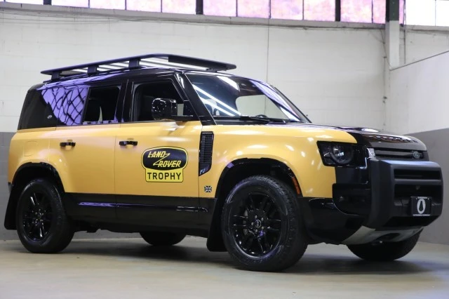 2022 Land Rover Defender - Image 20 of 24