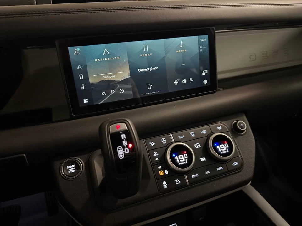 2022 Land Rover Defender L663 - Image 18 of 20