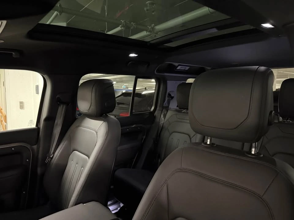2022 Land Rover Defender L663 - Image 15 of 20
