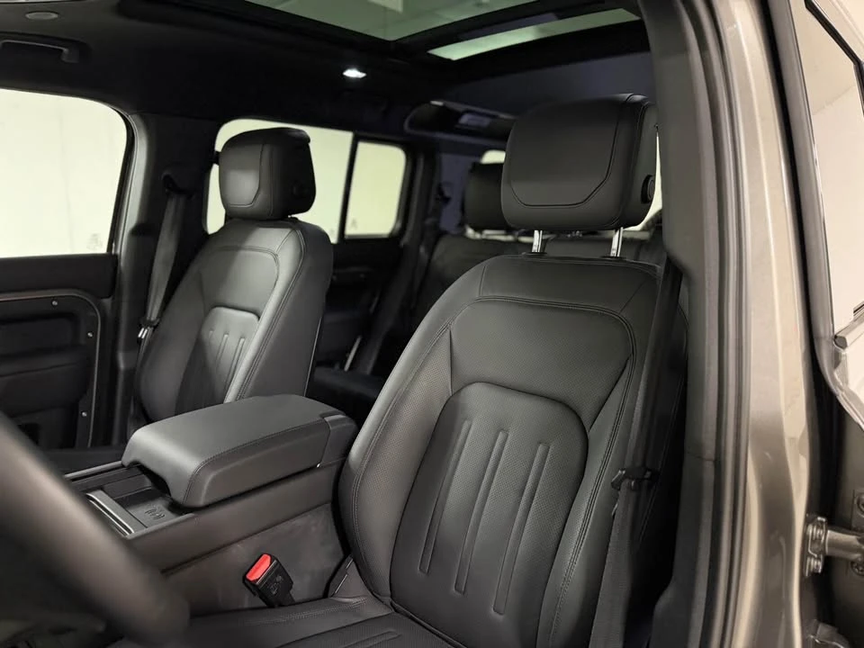 2022 Land Rover Defender L663 - Image 9 of 17