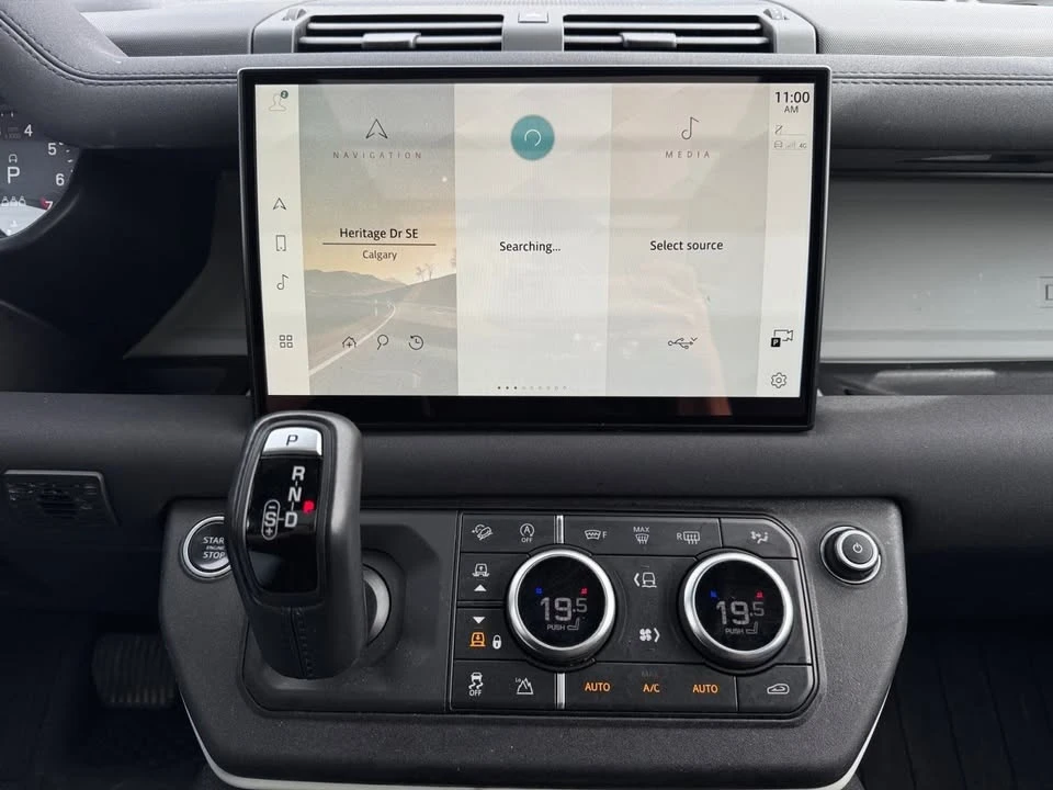 2022 Land Rover Defender L663 - Image 14 of 20