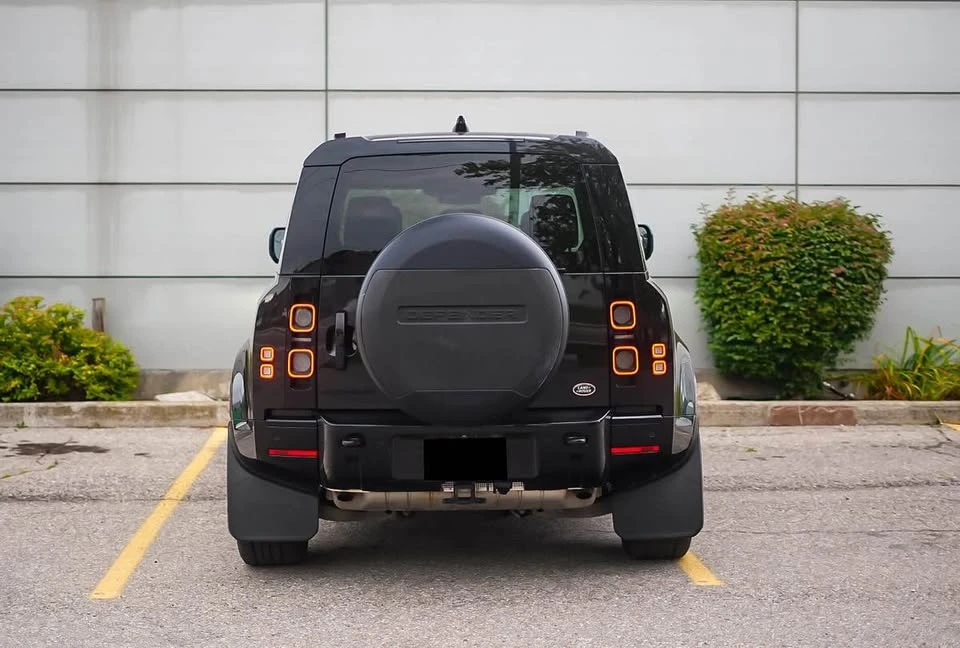 2022 Land Rover Defender L663 - Image 3 of 9
