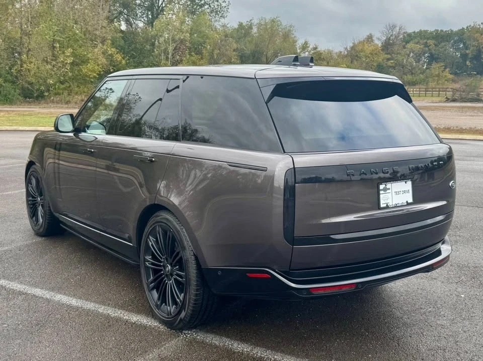 2022 Land Rover Range Rover L460 - Image 4 of 20