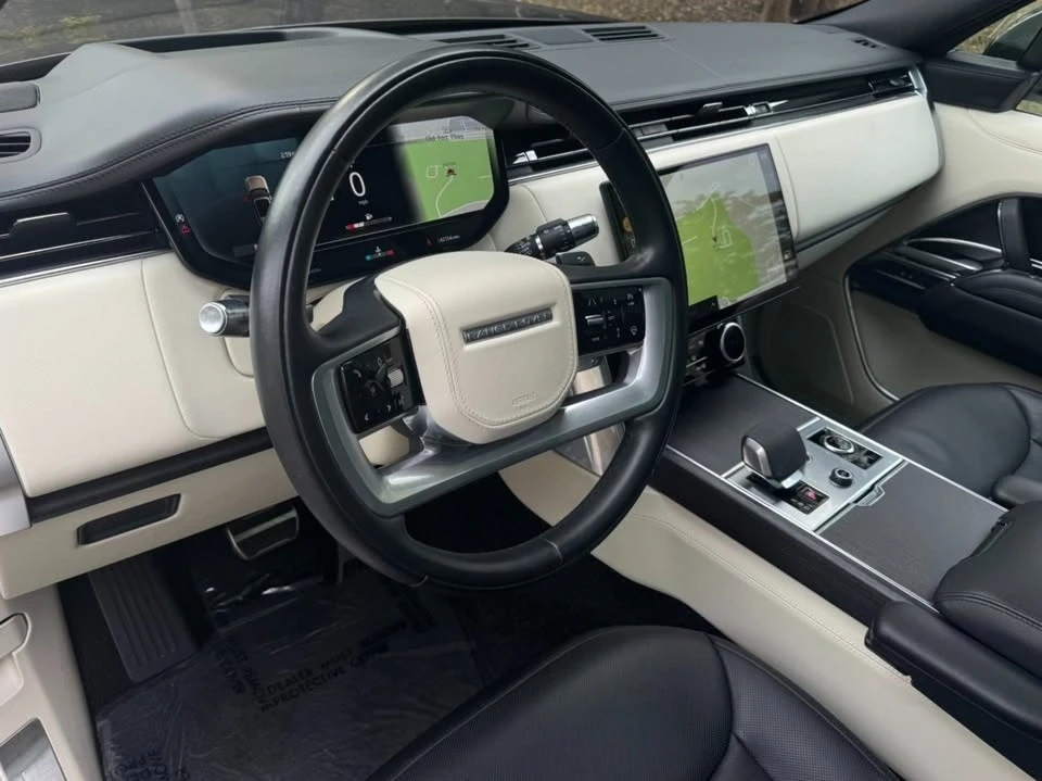 2022 Land Rover Range Rover L460 - Image 17 of 20