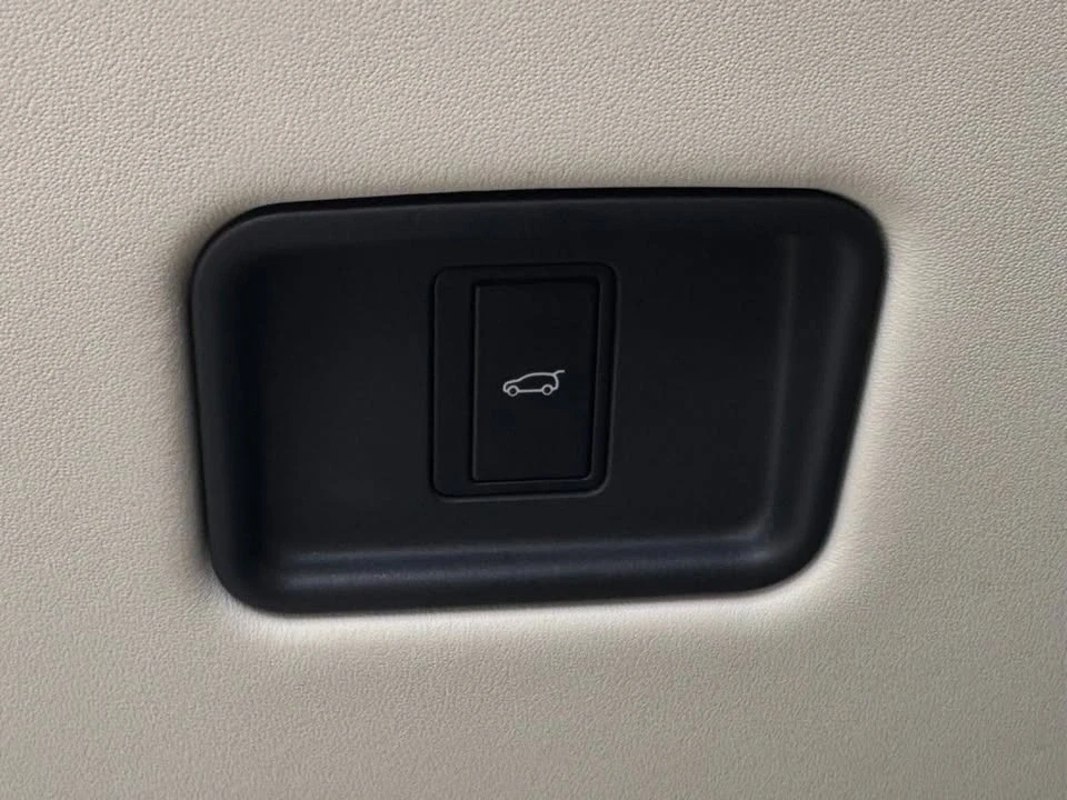 2022 Land Rover Range Rover L460 - Image 16 of 20