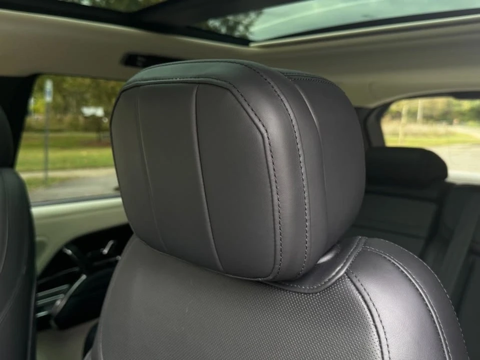 2022 Land Rover Range Rover L460 - Image 15 of 20