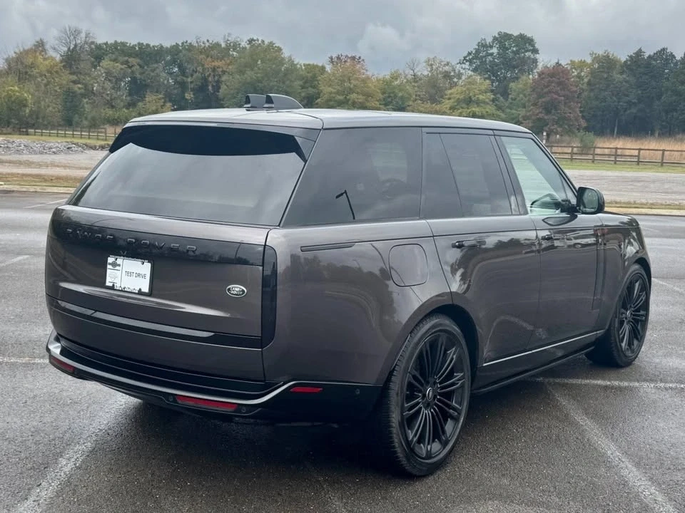 2022 Land Rover Range Rover L460 - Image 3 of 20