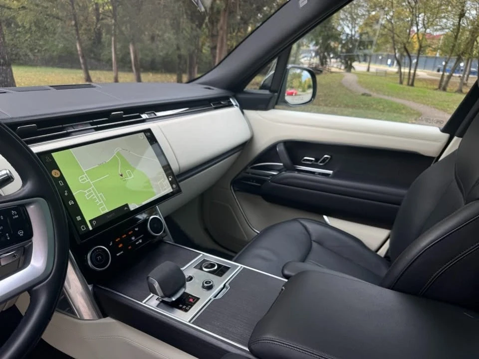 2022 Land Rover Range Rover L460 - Image 18 of 20
