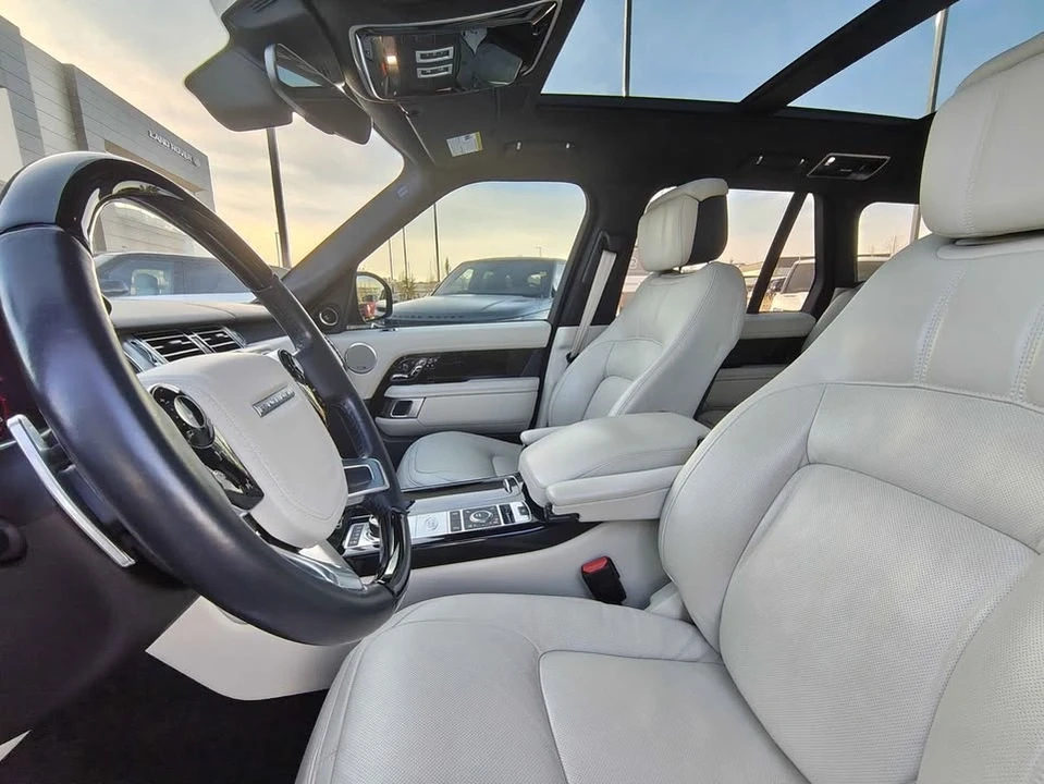 2022 Land Rover Range Rover L460 - Image 2 of 16