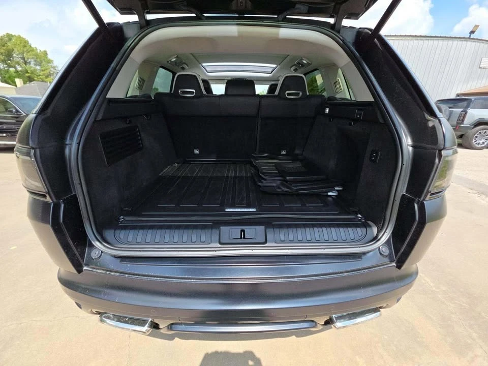 2022 Land Rover Range Rover L460 - Image 8 of 12