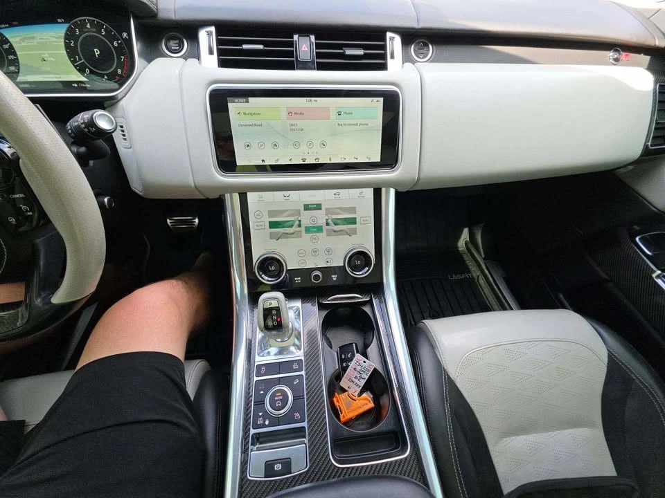 2022 Land Rover Range Rover L460 - Image 2 of 12