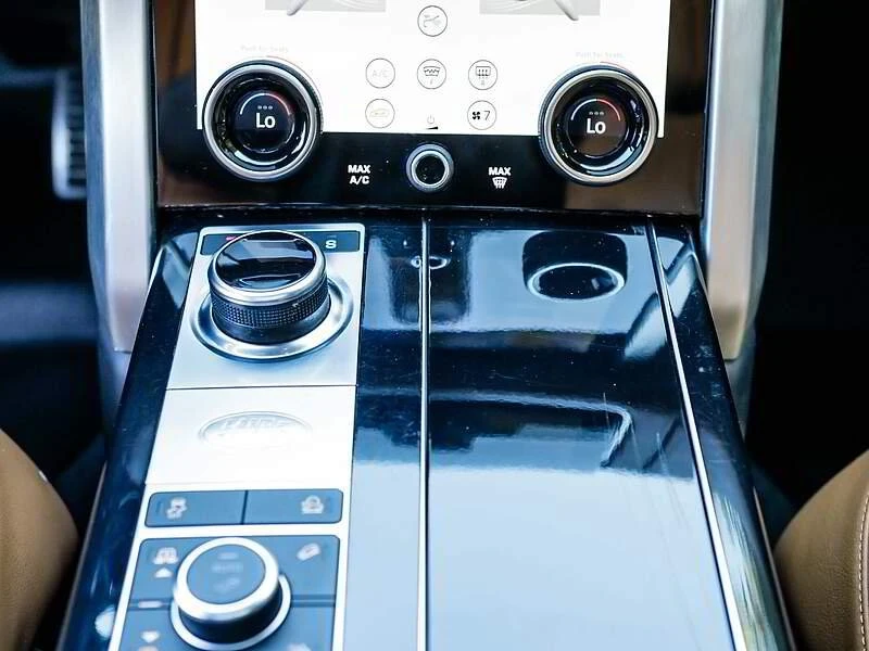 2022 Land Rover Range Rover L460 - Image 12 of 14