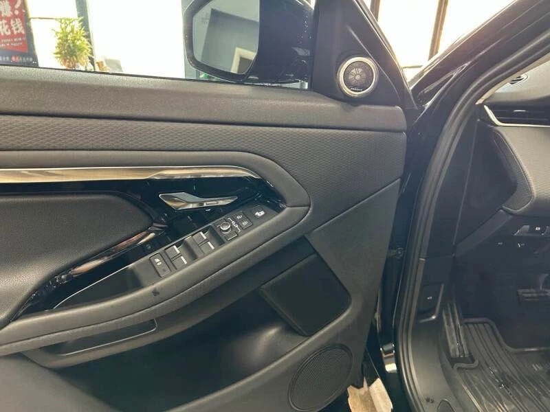 2022 Land Rover Range Rover Evoque 2nd Gen - Image 7 of 18