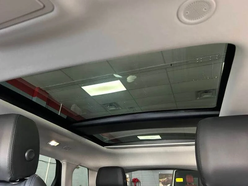 2022 Land Rover Range Rover Evoque 2nd Gen - Image 10 of 18
