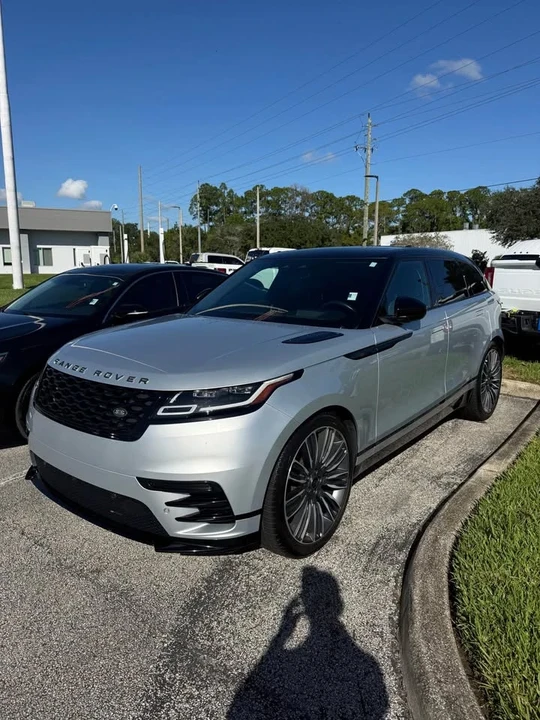 2022 Land Rover Range Rover Velar - Image 2 of 7