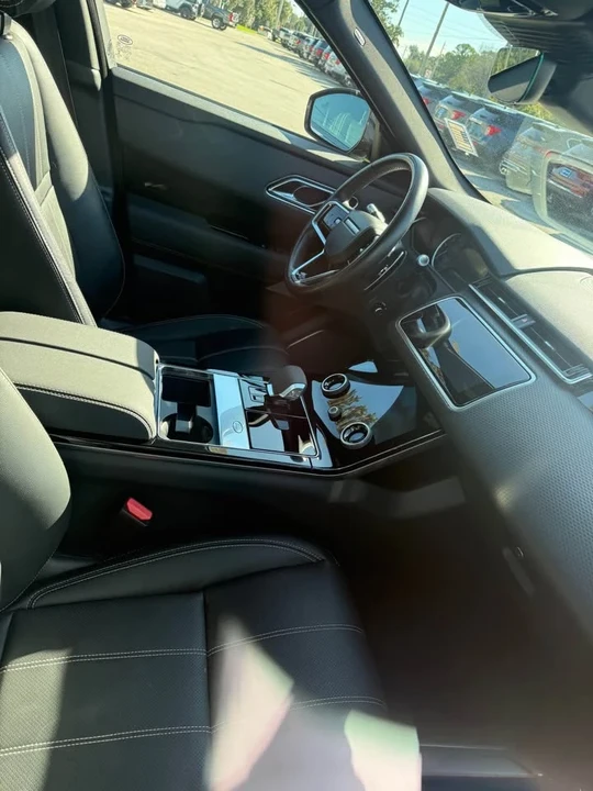2022 Land Rover Range Rover Velar - Image 7 of 7