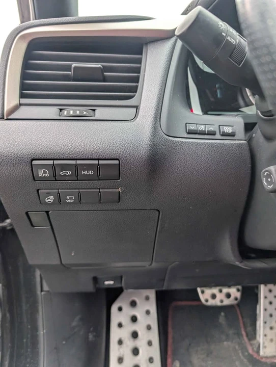 2022 Lexus RX 4th Gen - Image 11 of 17