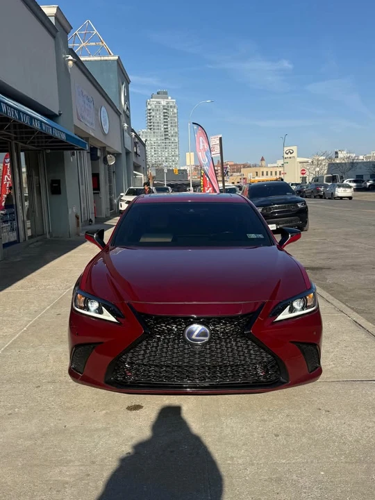 2022 Lexus ES 7th Gen - Image 3 of 15