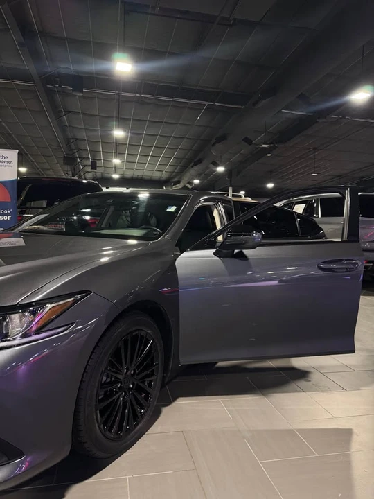 2022 Lexus ES 7th Gen - Image 3 of 11