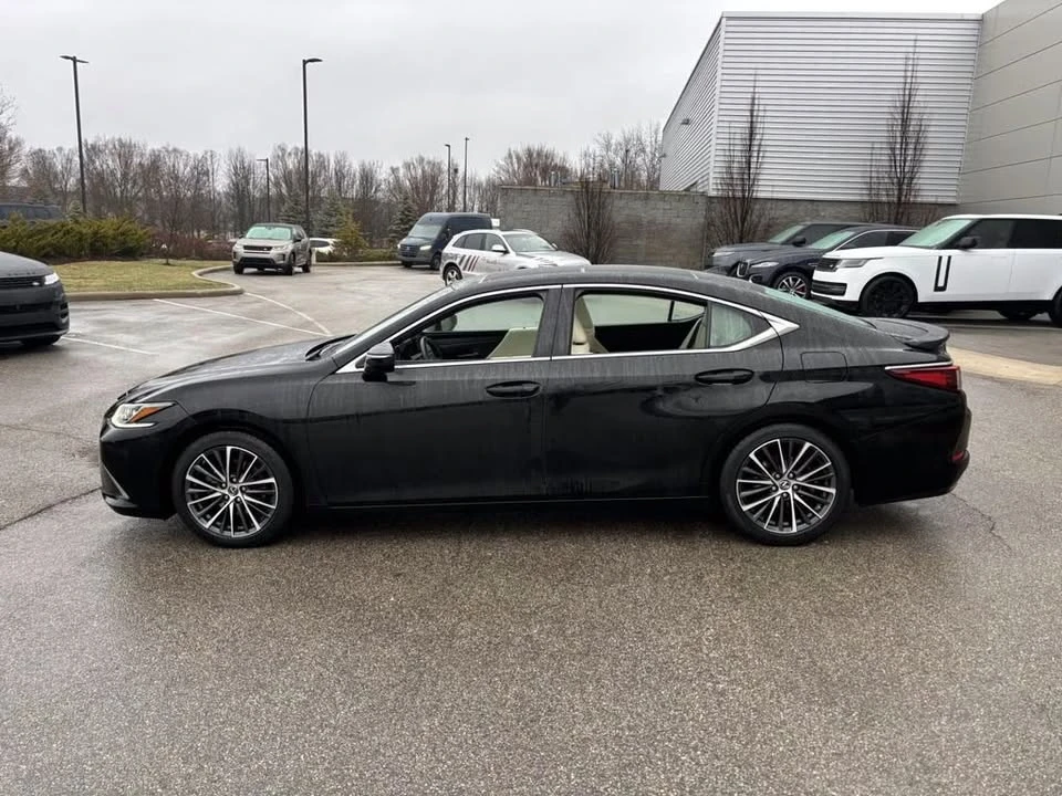 2022 Lexus ES 7th Gen - Image 4 of 20