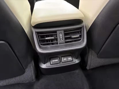 2022 Lexus ES 7th Gen - Image 20 of 20