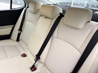 2022 Lexus ES 7th Gen - Image 17 of 20